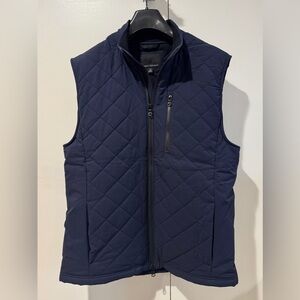 Banana Republic Men's Performance Vest in Dark Navy, Medium